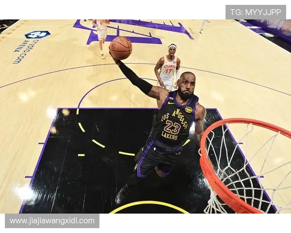 詹姆斯突破历史新高率湖人击败勇士 东契奇再创个人得分纪录助独行侠获胜